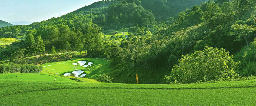 The-Dalat-at-1200-Country-Club