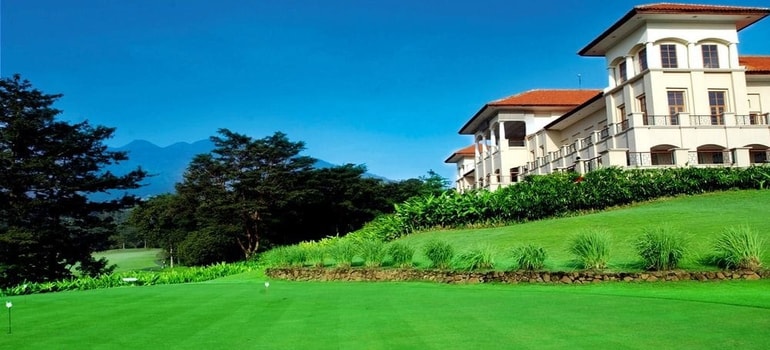 FINNA GOLF & COUNTRY CLUB, SURABAYA