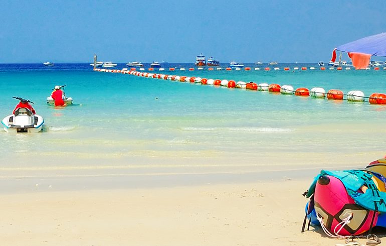 KO LAN BEACH, PATTAYA