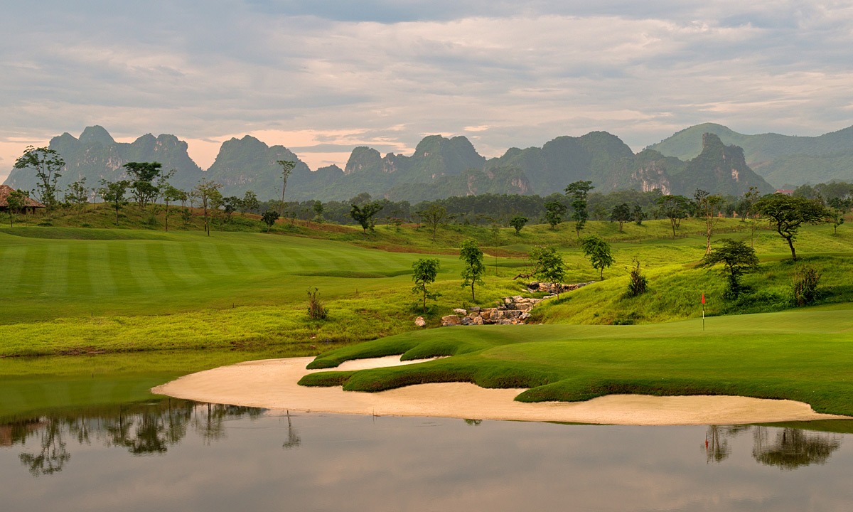 <strong>Golf & Culture in Vietnam: Hanoi & Danang Beyond the Courses</strong>