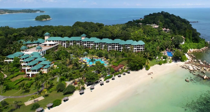 Resort golf course with palm trees and sea view, Bintan Resort golf course with palm trees and sea view, Bintan