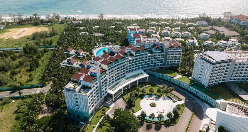 Golf and resort holiday in Phuket or Phu Quoc Golf and resort holiday in Phuket or Phu Quoc